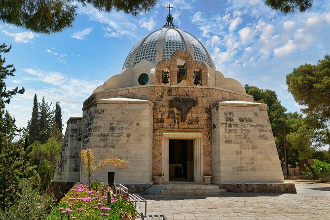 Bethlehem, Jericho & Jordan River Tour from Tel Aviv - Transportation and Group Dynamics