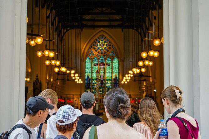 Between Capitalism & Communism: Hong Kong History Tip Based Tour - A Closer Look at the Tour Experience