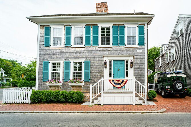 Beyond the Cobblestones Self Guided Walking Tour of Nantucket - Who Will Love This Tour?