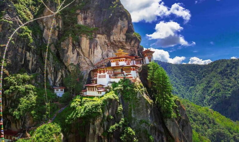 Bhutan: 7-Day Cultural Tour of Paro, Thimphu, and Punakha - An In-Depth Look at the 7-Day Bhutan Tour