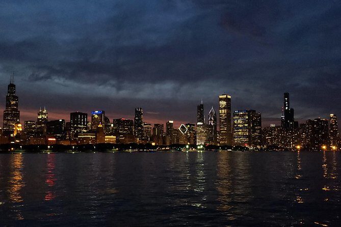 Big Bus Chicago: Hop-On Hop-Off Sightseeing Tour by Open-Top Bus - A Detailed Look at the Itinerary