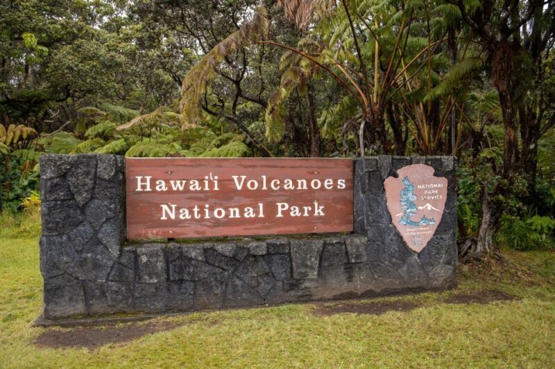 Big Island: Private Island Circle Tour with Lunch and Dinner - Key Points