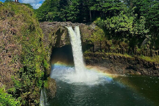 Big Island Private Tour Waipio Valley Volcanoes Waterfalls - Detailed Breakdown of the Itinerary