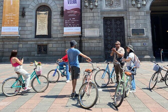 Bike adventure through the Historic Center of Mexico City - Analyzing the Value
