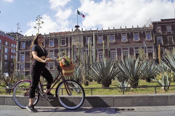 Bike adventure through the Historic Center of Mexico City - Who Will Love This Tour?