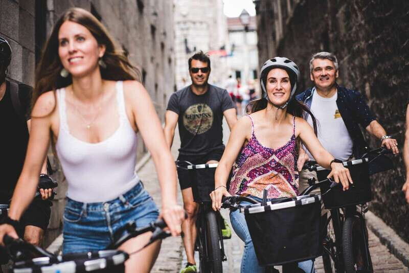 Bike/E-bike Tour Downtown, Old Montreal, Waterfront by Fitz - The Comfort and Convenience
