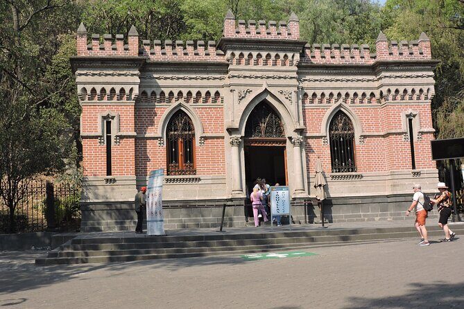 Bike tour in the Chapultepec Forest and Roma Condesa - Key Points