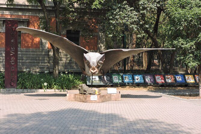 Bike tour in the Chapultepec Forest and Roma Condesa - An In-Depth Look at the Mexican Cycling Experience