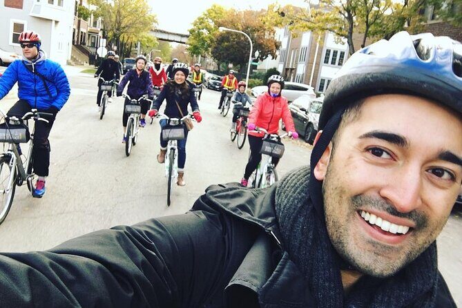 Bike Tour of Chicago's Lakefront Neighborhoods - Authentic Insights from Riders