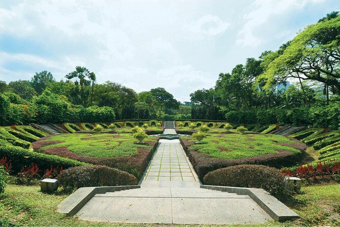 Bird Park & Butterfly Farm Nature Include All Entrance Tour From Kuala Lumpur - A Deep Dive into the Natural Wonders of Kuala Lumpur