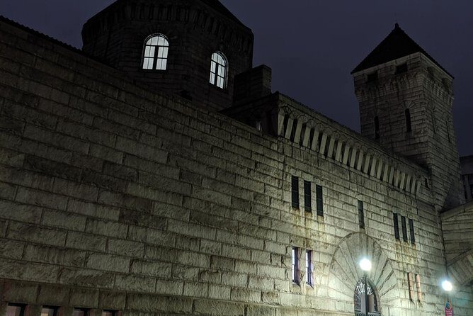 Black & Ghost Tour - Practical Tips for Travelers
