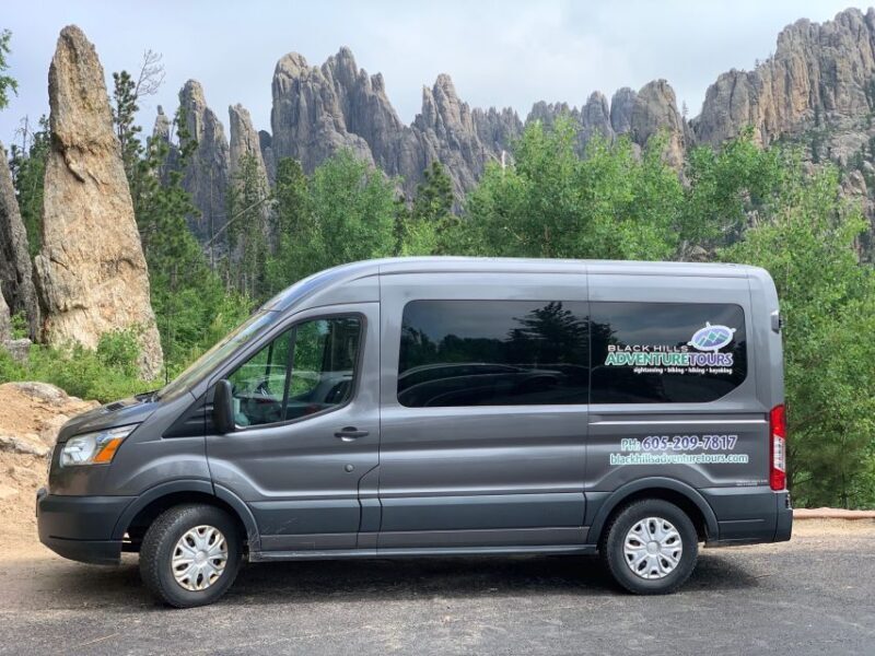 Black Hills: Private Tour of Mt. Rushmore & Flume Trail Hike - Who Should Consider This Tour?