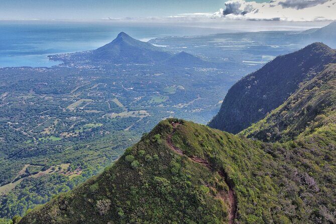 Black River Peak - Guided Hike - What to Expect on the Black River Peak Guided Hike