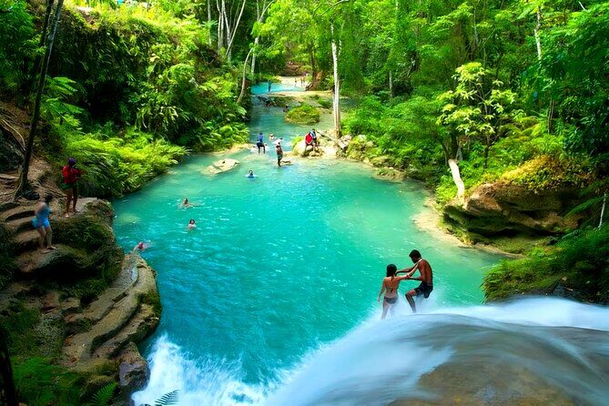 Blue Hole and Bamboo Rafting Ocho Rios - Key Points