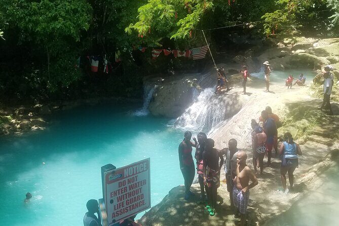 Blue Hole and Dunn's River Adventurous and hiking waterfalls from Ocho Rios - Discovering the Waterfalls: What to Expect
