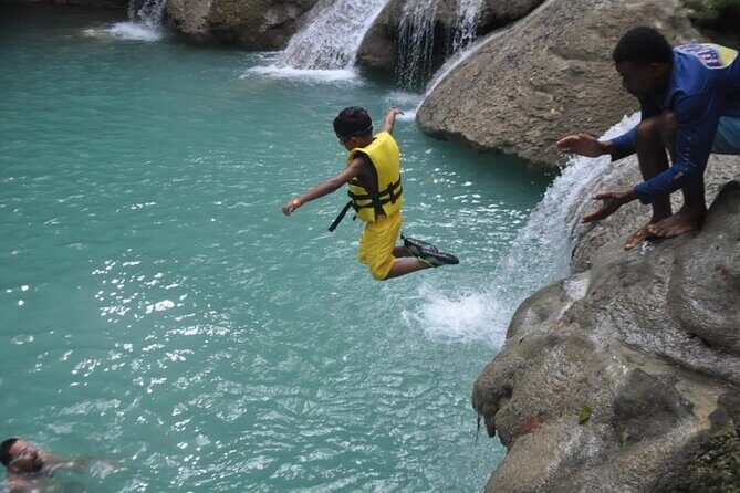 Blue Hole and Shopping in Ochi Rios - Why This Tour Works Well
