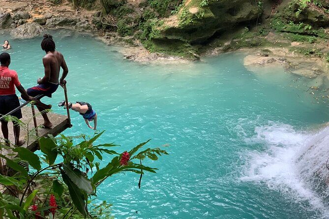 Blue Hole & Dunn's River Falls with Lunch from Negril - Key Points