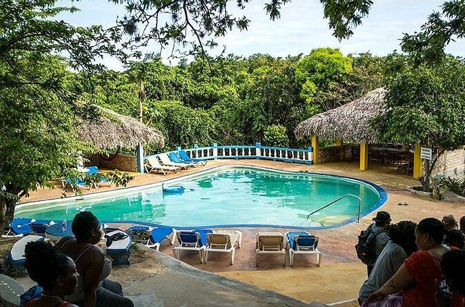 Blue Hole Mineral Spring and Rick's Cafe - The Value of This Tour