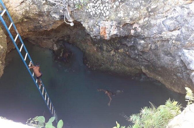 Blue Hole Mineral Spring and Rick's Cafe - Authenticity and Practicalities