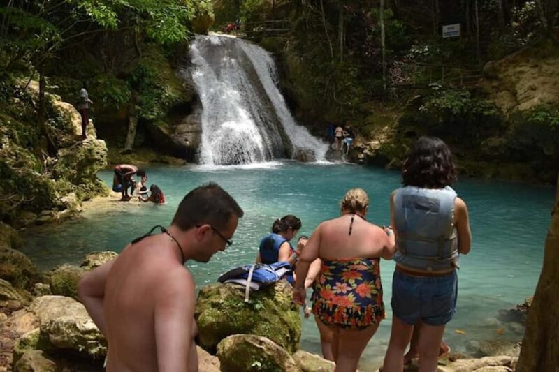 Blue Hole, Secret Falls, and Dunn's River Falls Combo Day-Tr - What the Tour Doesnt Cover