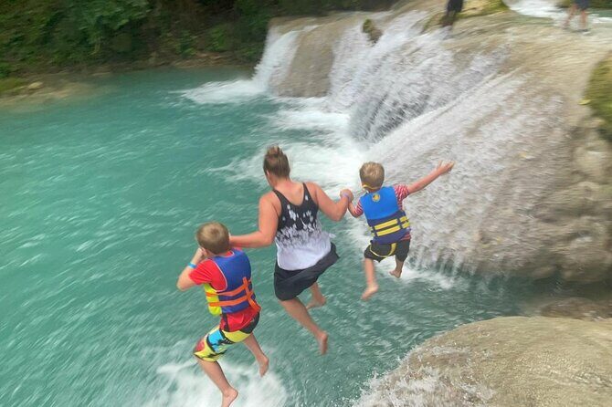 Blue Hole Secret Falls from Falmouth - Key Points