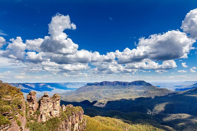 Blue Mountains Day Tour With Bushwalks, Waterfalls & Featherdale - Starting Out: Smooth Pickup and Comfortable Transport