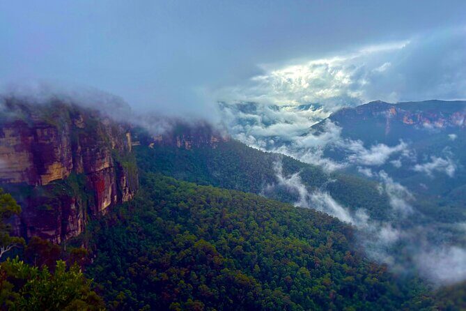 Blue Mountains Private Sightseeing Day Tours from Sydney - First Stop: The Three Sisters