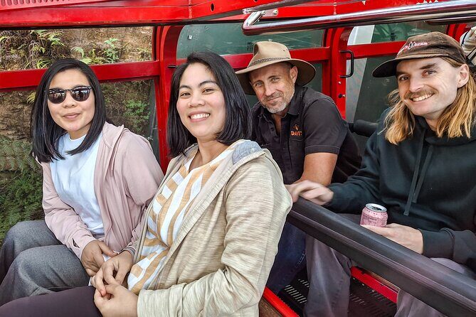 Blue Mountains Small Group Tour with Lunch, Zoo and Scenic World - What the Reviews Say