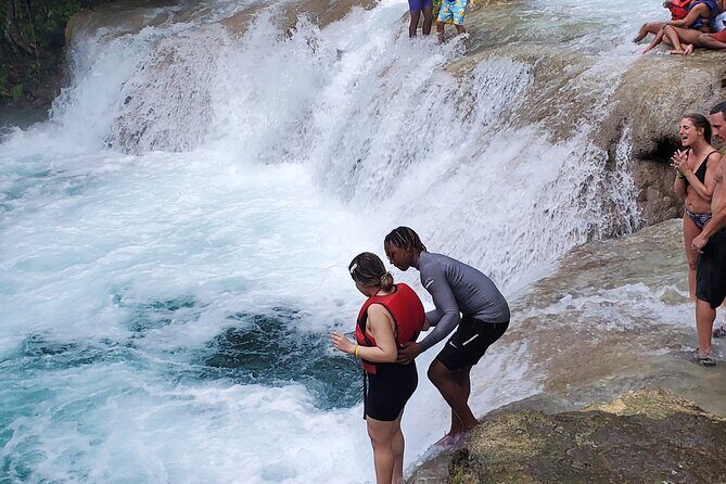 Bluehole and Bamboo Rafting from Montego Bay - FAQ