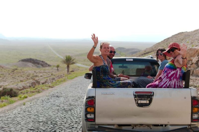 Boa Vista: Snorkeling at Gatas Bay & North East Tour - Shark Bay and the Chance to See Sharks