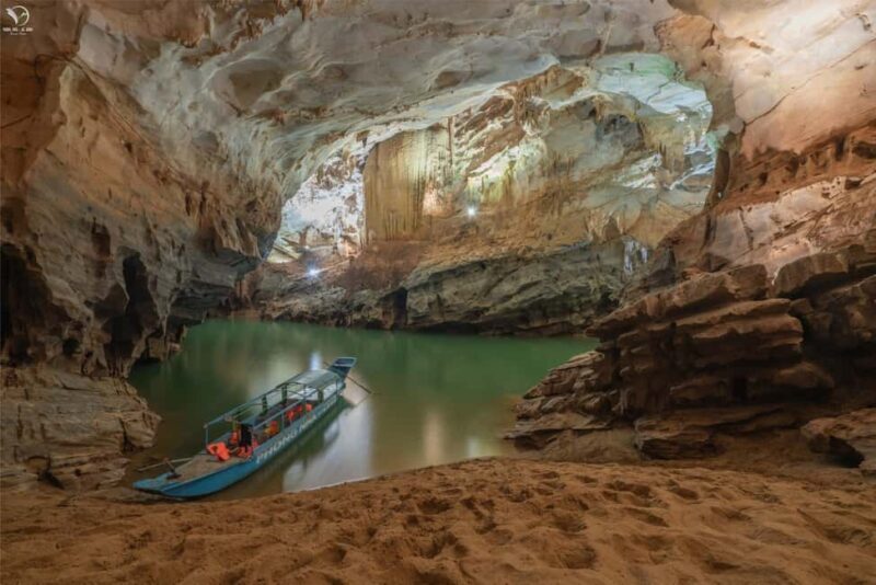 Boat Ride Phong Nha Cave & Vietnams Historic Command Cave - Key Points