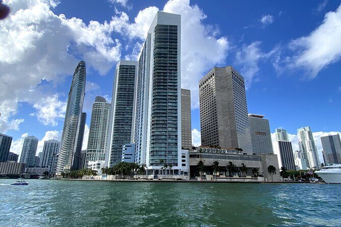 Boat Tour and Water Taxi Shuttle service - Who Should Consider This Water Taxi?