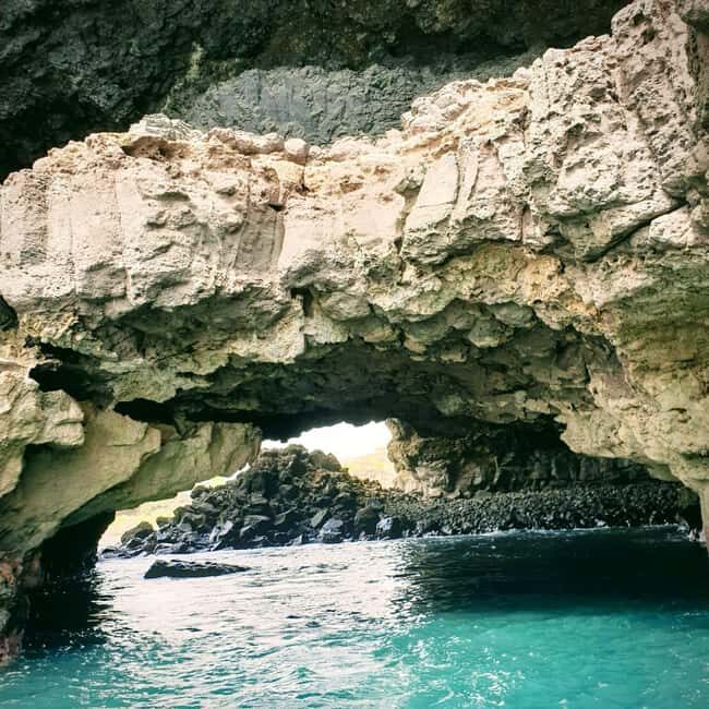 Boat Tours - Aguas Belas Cave - Ribeira da Barca - Introduction