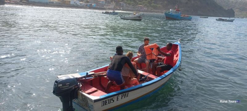 Boat Trip to Aguas Belas Cave+Barbecue - Key Points