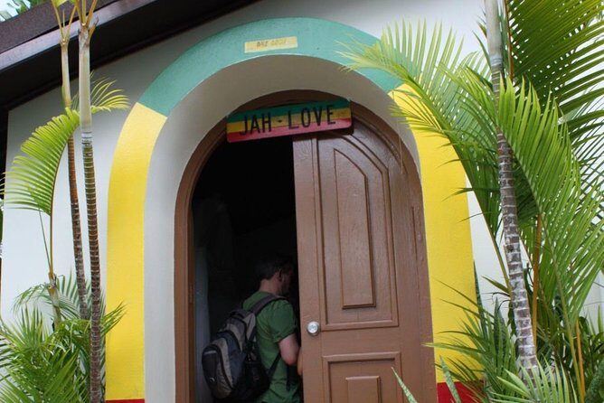 Bob Marley Mausoleum Tour from Ocho Rios - Key Points