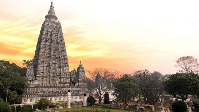 Bodhgaya: Buddhist Pilgrimage Temple & Monastery Day Tour - Overview & First Impressions