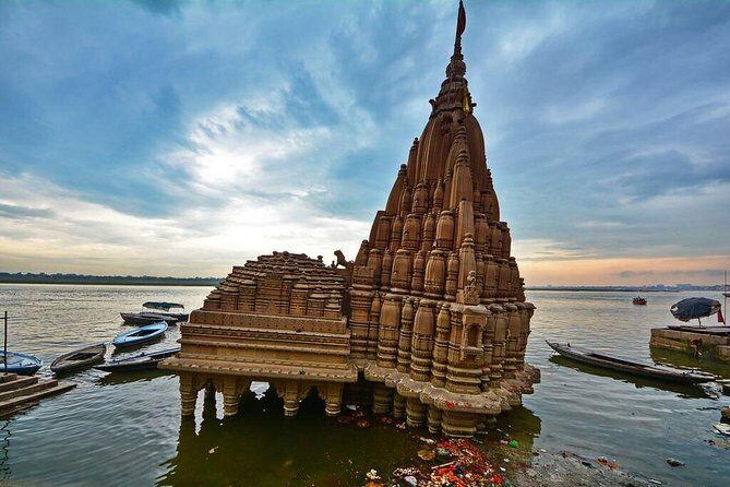 Bodhgaya Tour from Varanasi 2 Days 1 Night - A Practical Look at the Bodhgaya Tour from Varanasi