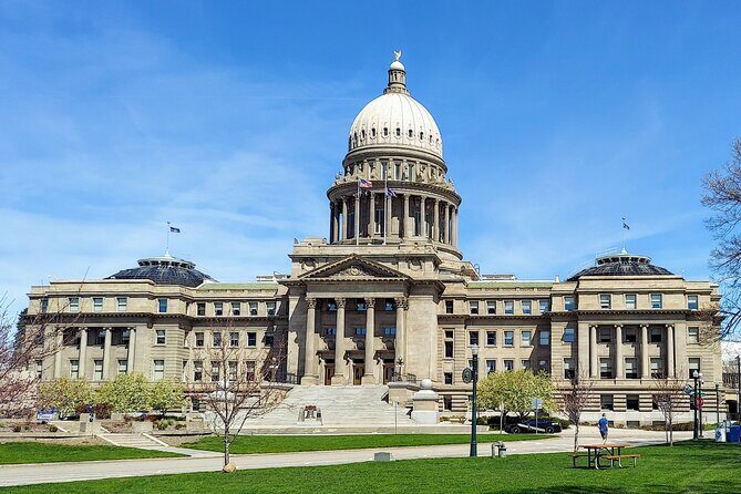 Boise Scavenger Hunt Walking Tour and Game - Key Points