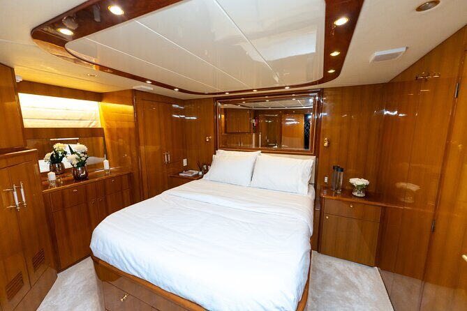Book 3hr Luxury Yacht Rental Dubai - Get 1hr Free - Final Thoughts