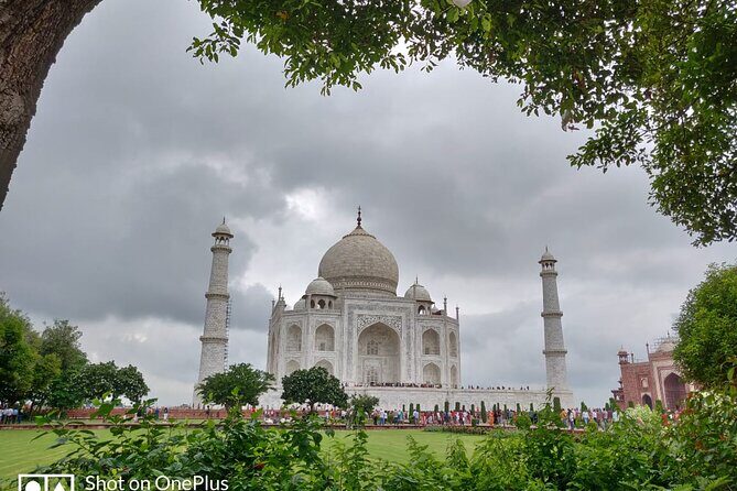 Book Govt Approved Guide for Taj Mahal & Agra fort - What’s Included and What’s Not?