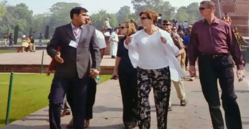 Book Govt. Approved Tour Guide For Taj Mahal & Fort - The Sum Up