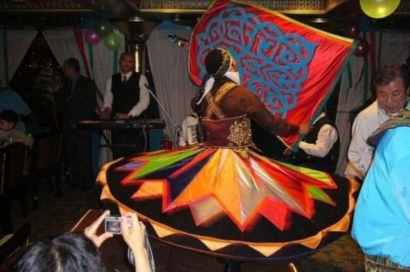 Book online Dinner cruise in Cairo 5 Stars Luxury - Key Points