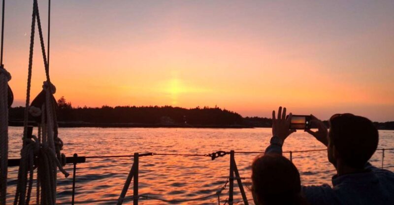 Boothbay Harbor: Sunset Sail to see the Maine Coastline - An Overview of the Experience