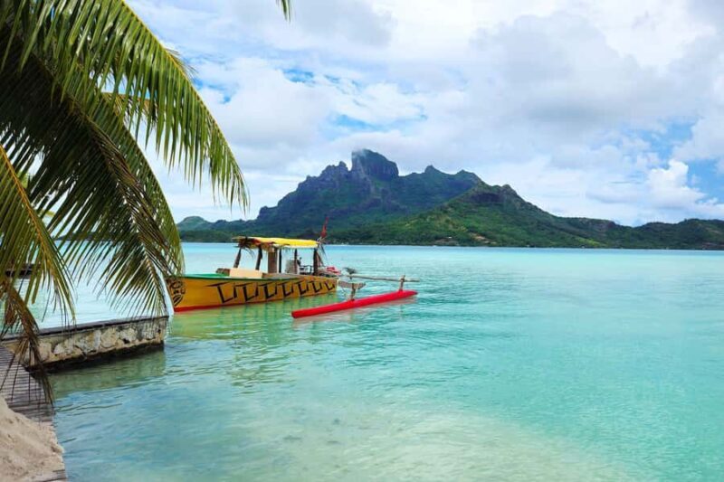 Bora Bora: 3/4 Day Private Lagoon Tour with Lunch&Snorkeling - Snorkeling Among Vibrant Coral Reefs