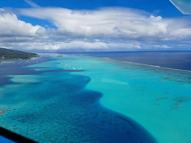 Bora-Bora 30 minutes private flight in light aircraft - Starting Point and Logistical Details
