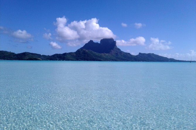 Bora Bora Stand Up paddle - In-Depth Look at the Bora Bora SUP Tour