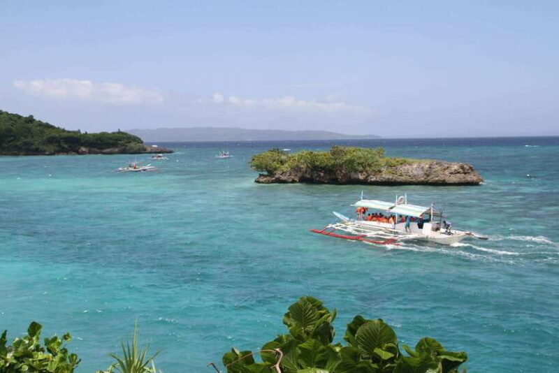 Boracay: Private Island Hopping & Snorkeling Tour - Key Points