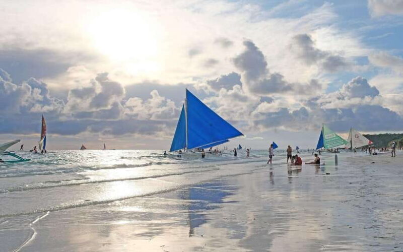 Boracay: Sunset Paraw Sailing Trip with Photos - What Past Travelers Say