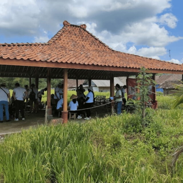 Borobudur: Pottery Making Workshop with Expert Craftmen - Key Points