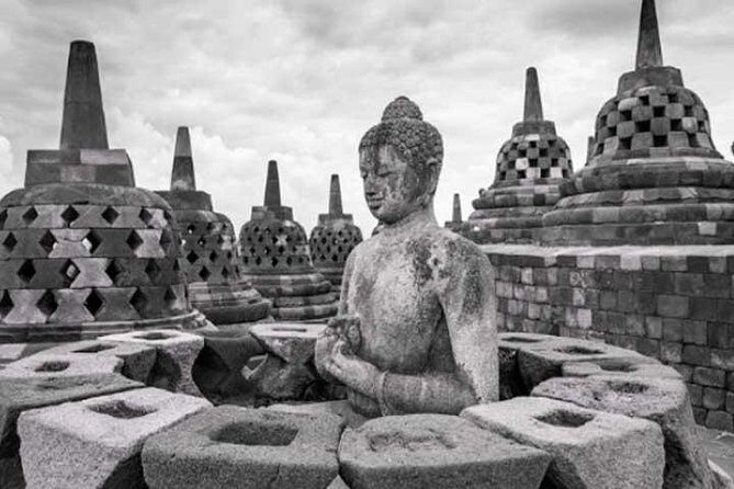 Borobudur & Prambanan in Yogyakarta, train to Malang, hike Bromo & Ijen // 4D3N - Exploring Java in Four Days: A Deep Dive